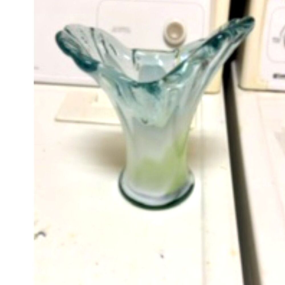 Vintage Hand-Blown Art Glass Trumpet Blue/White/Green 8.5" Tall Vase
